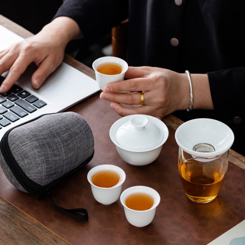 Gongfu Tea Set - 携帯用中国カンフーティーセット、陶器製ティーポットセット、旅行用ガイワン、茶碗、茶道用ティーカップ、高級ギフト、トラベルバッグ付き