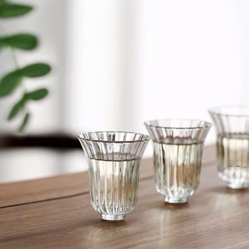 和風ミニガラス製茶碗、花びら模様の工夫茶セット、50mlの小 - Gongfu Tea Set のレビューと価格