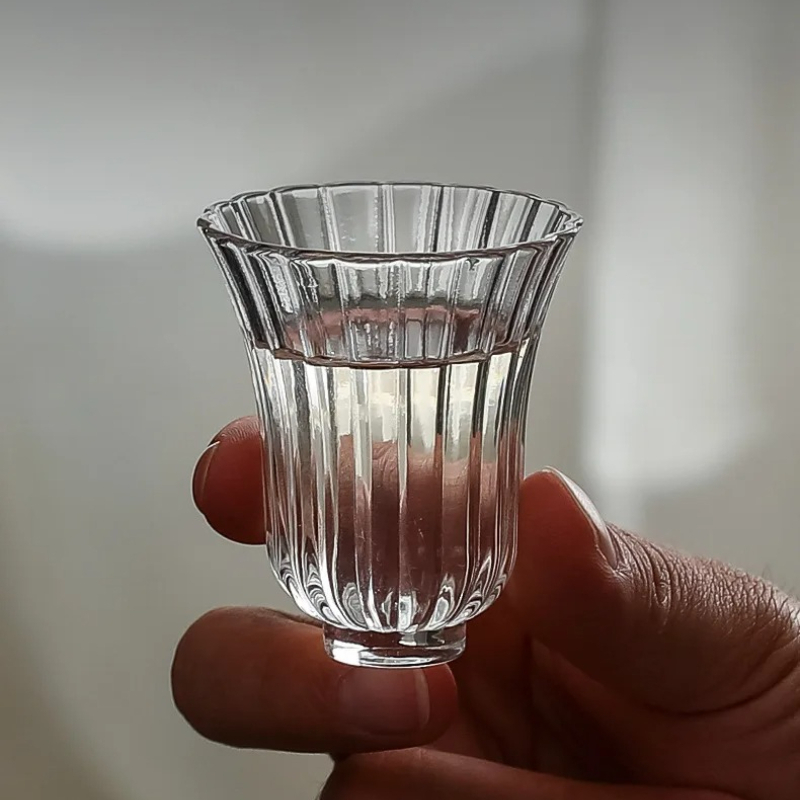 和風ミニガラス製茶碗、花びら模様の工夫茶セット、50mlの小 - Gongfu Tea Set のレビューと価格